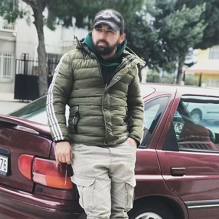 Birlikte alkol aldığı arkadaşını öldürdü!