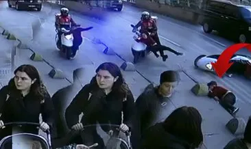 İstanbul Sultangazi’de korkutan kaza: Aniden yola fırlayan çocuğa motosiklet çarptı! #istanbul