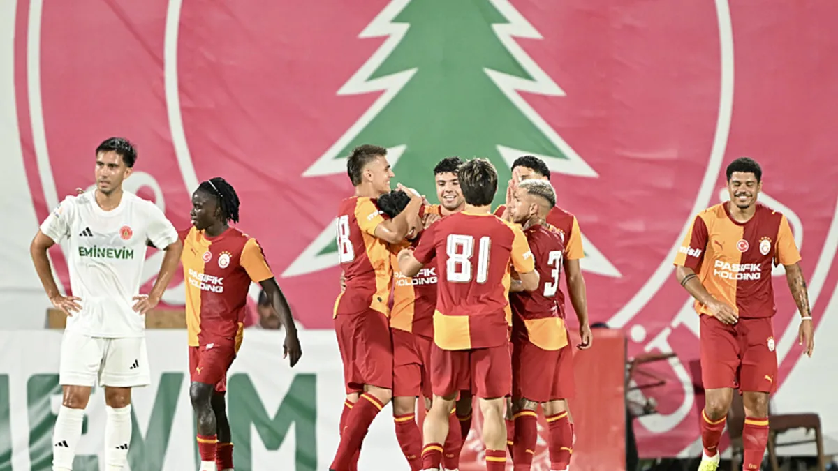 Galatasaray, Ümraniyespor'u 5 golle geçti! Lesley Ugochukwu ilk kez...
