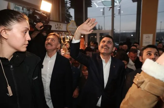 murat-kurum-istanbulun-gelecegi-adina-vatandasimizla-her-zaman-beraber-olacagiz-1709323643629.jpg