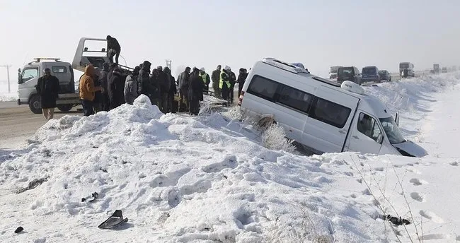 Erzurum’da zincirleme trafik kazası: 32 yaralı