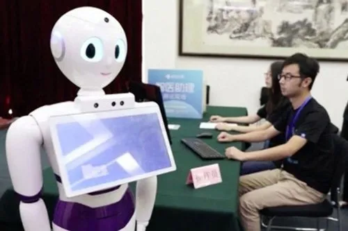 Ilk Robot Doktor Goreve Basladi Teknoloji Haberleri