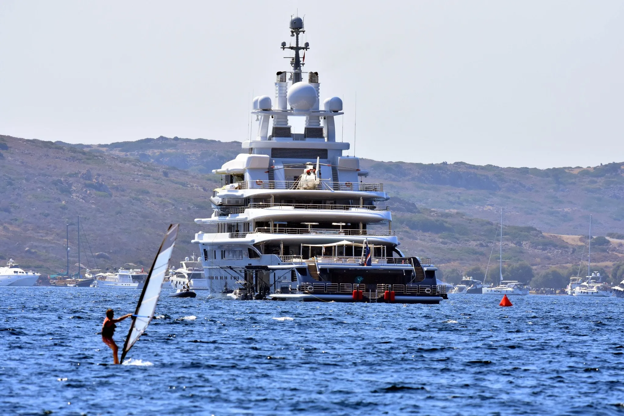 Farkhad Akhmedov, ultra lüks yatıyla Bodrum’da! - FotoHaber - Ekonomi