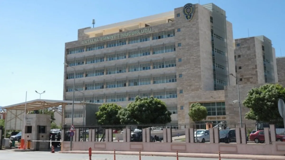 Antalya'daki rüşvet soruşturmasında tutuklanan Muhittin Böcek'in ifadesi ortaya çıktı: 30 milyon TL'lik konuttan haberim yok
