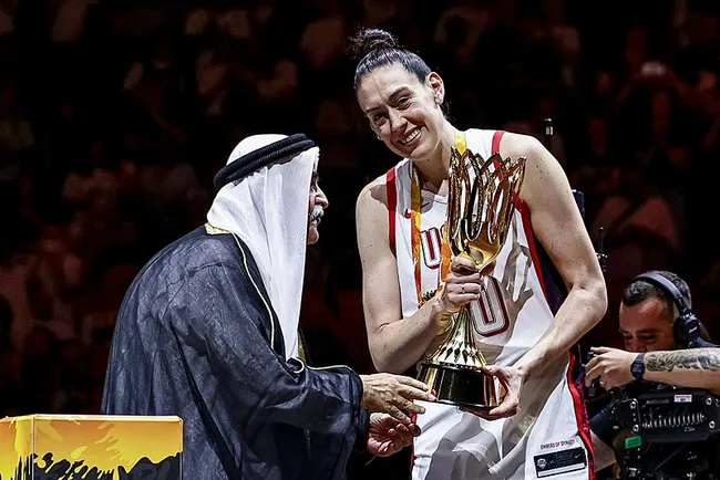 2026-kadinlar-basketbol-dunya-kupasinda-sampiyon-abd-kupasini-aldi-1789334689390.jpg