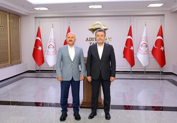 bakani-yumakli-adiyamanda-sektor-temsilcileriyle-bulustu-tarimda-turkiye-yuzyili-vurgusu-1754147855925.jpg