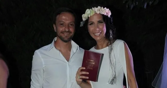 Ünlü şarkıcı Tuğba Özerk ile Altan Nuh tek celsede boşandı!
