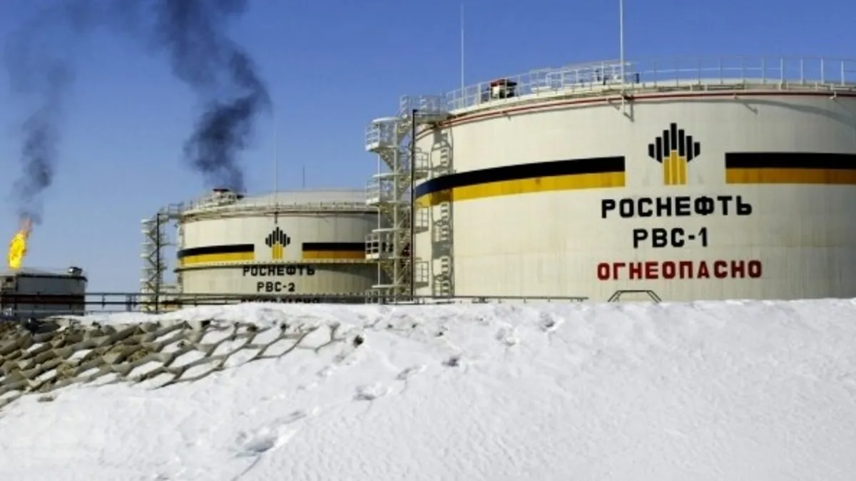 Rusya’da petrol rafinerisinde yangın: Dikkat çeken İHA detayı
