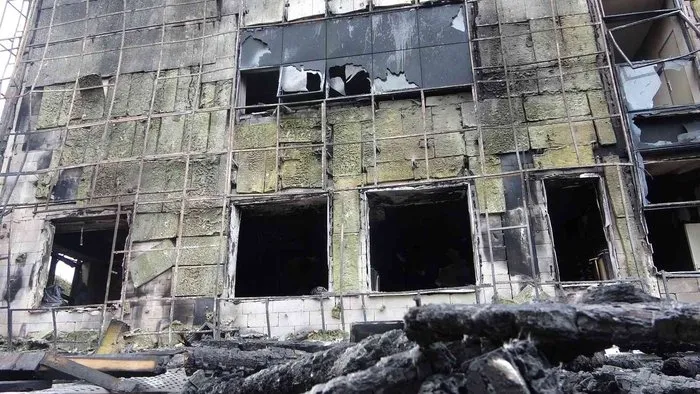 Yanan Giresun Üniversitesi binasında hasar tespit çalışması başlatıldı