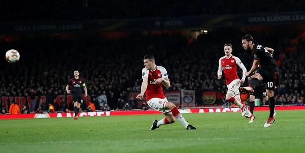 Hakan Çalhanoğlu'ndan muhteşem gol