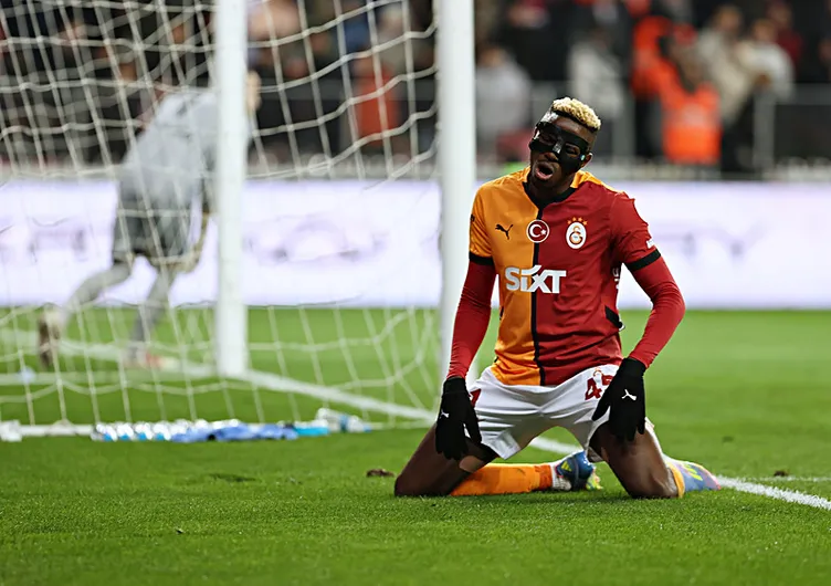 Galatasaray’da Victor Osimhen gerçeği! Menajeriyle yaptığı görüşmeye SABAH Spor ulaştı...