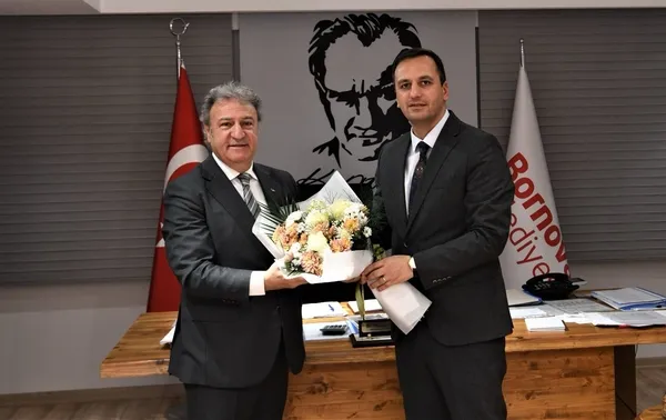 chpde-secim-bitti-kavga-bitmedi-ya-ozur-ya-mahkeme-demisti-1712231659960.jpg