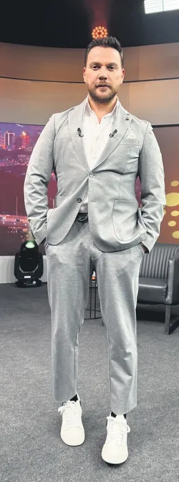 Sinan Akçıl’dan Hadise’nin o açıklamasına cevap: Pişmanlığım yok gençlik hataları diyorum onlara