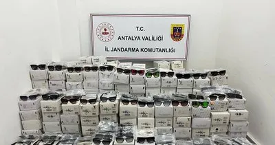 Antalya'da 16 bin kaçak güneş gözlüğü ele geçirildi #antalya