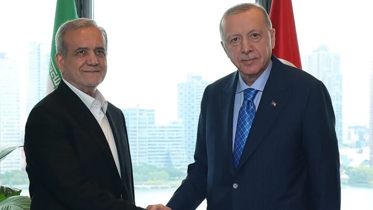 Pezeşkiyan’la bayramlaştı