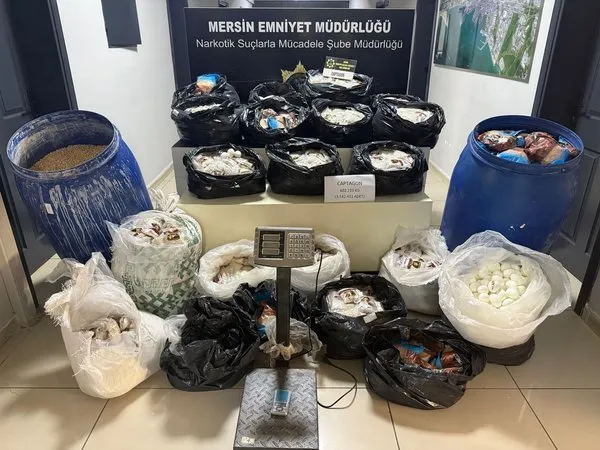 mersinde-3-milyon-542000-adet-uyusturucu-hap-ele-gecirildi-1756712747416.jpg