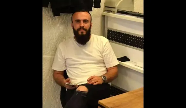 taksici-cinayetinde-yeni-gelisme-evine-giderken-husumetlisini-14-yerinden-bicaklamisti-o-caniye-istenen-ceza-b-1778752234150.jpg