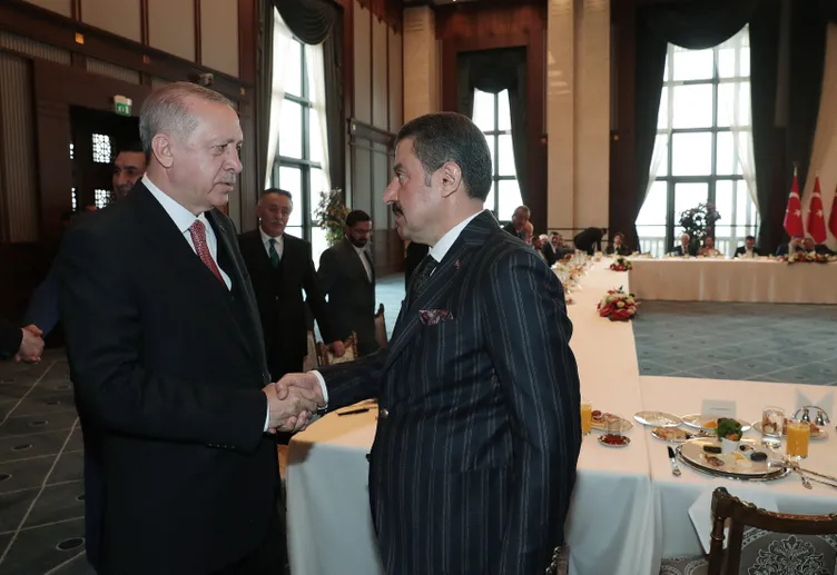 Cumhurbaşkanı Erdoğan kanaat önderleri ile görüştü