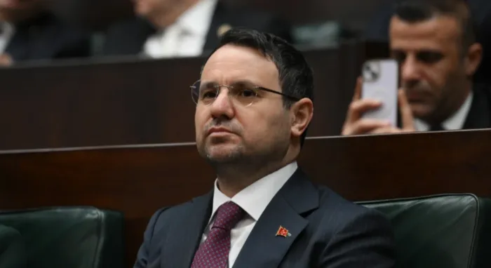 son-dakika-fon-sorusturmasinda-yeni-gelisme-para-ve-malvarligi-hareketleri-donduruldu-15-supheliye-gozalti-1789971996416.png