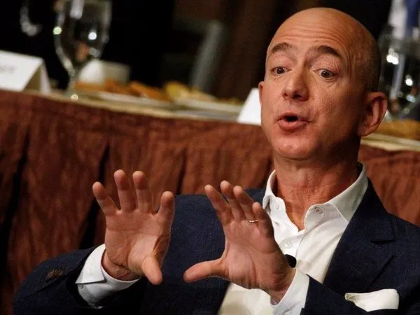 Dünyanın en zengini Jeff Bezos'un az bilinen özellikleri