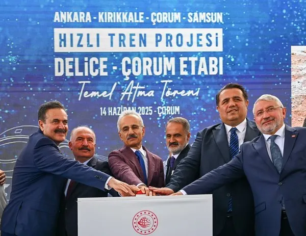 corumda-tarihi-hizli-tren-projesinin-temelini-bakan-uraloglu-atti-1749901672405.jpg