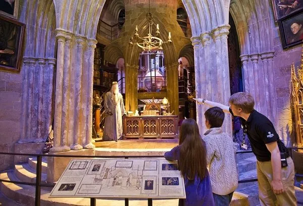 Harry Potter kapılarını halka açıyor