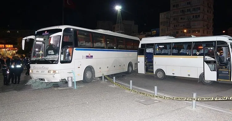 İzmir’de tur otobüsü kaldırımdaki yayalara çarptı: 1 ölü, 3 yaralı
