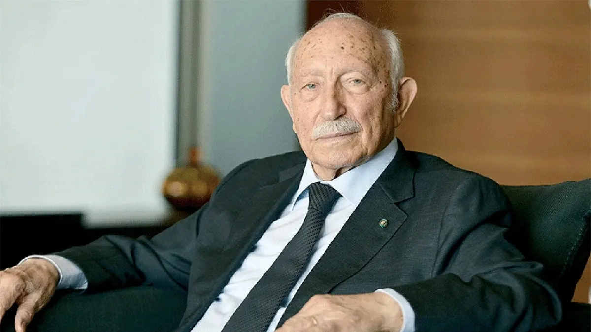 Kibar Holding Kurucu ve Onursal Başkanı Asım Kibar hayatını kaybetti Kibar Holding Kurucu ve Onursal Başkanı Asım Kibar hayatını kaybetti