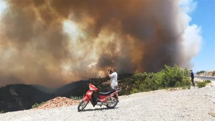 Antalya Manavgat yangını son dakika! Antalya Manavgat yangınında son durum nedir, yangın söndürüldü mü? - Son Dakika Haberler