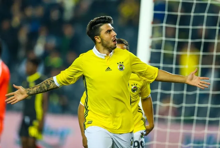 Erman Toroğlu'ndan o isme sert yorum!