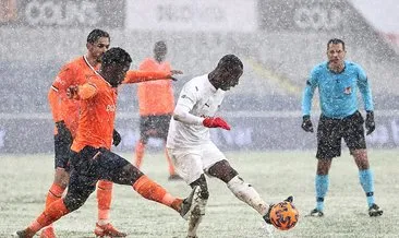 Karlı maçta kazanan çıkmadı! Başakşehir 1-1 Sivasspor