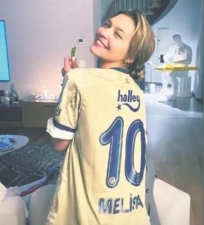 Melisa Döngel, Fenerbahçeli Jose Sosa ile yasak aşk mı yaşıyor? Magazin gündemini sallayan iddia!