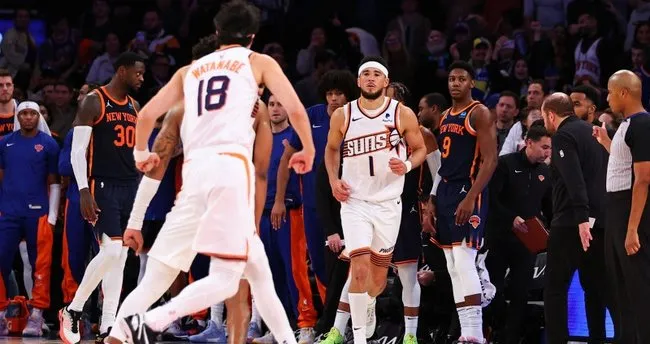 NBA’de Knicks’i son saniye üçlüğüyle yenen Suns, üst üste 7. galibiyetini aldı NBA’de Knicks’i son saniye üçlüğüyle yenen Suns, üst üste 7. galibiyetini aldı