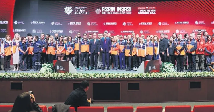 CHP’ye kalsa temel bile atamazlardı