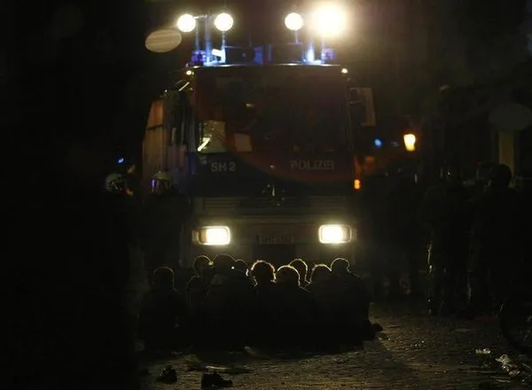 Sokak festivalinde çatışma