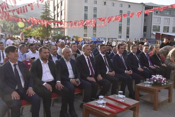 bitlisin-kurtulusunun-110-yili-coskuyla-basladi-1786127670161.jpg