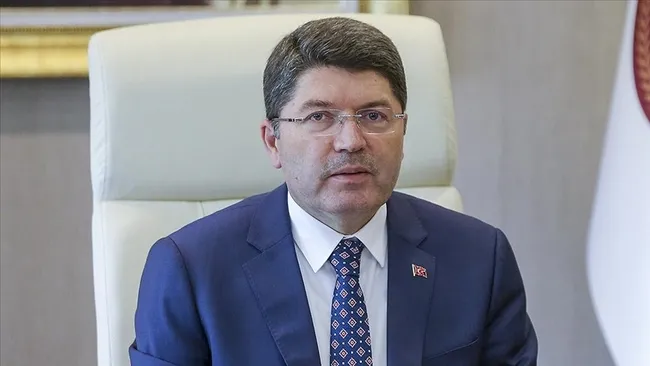 faciada-gozalti-sayisi-12ye-yukseldi-bakan-tunc-yanginda-kimin-kusuru-varsa-hesap-verecek-1737659804862.jpg