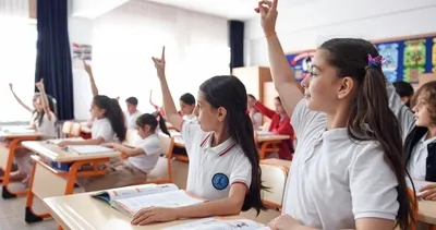 OKULLAR BUGÜN TATİL Mİ, DERS VAR MI? 19 Mayıs Pazartesi okulların ders durumu