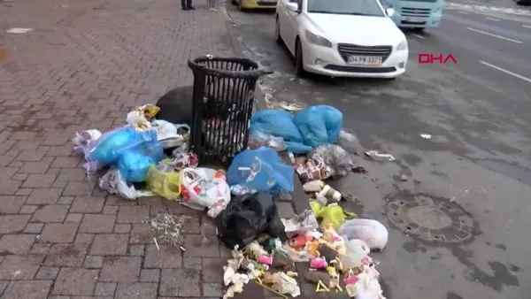İstanbul Kadıköy'de belediye işçileri grev yaptı, çöp dağları yükselmeye başladı | Video