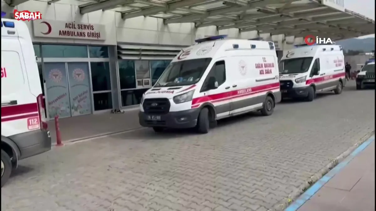 İzmir’de acı olay: Şalgam suyu dolu kovaya düşen bebek hayatını kaybetti! | Video videosunu izle İzmir’de acı olay: Şalgam suyu dolu kovaya düşen bebek hayatını kaybetti! | Video videosunu izle