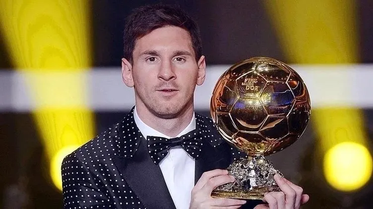 SON DAKİKA HABERİ: Ronaldo’dan şok Messi tepkisi! En büyük rakibi Ballon d’Or’u alınca...