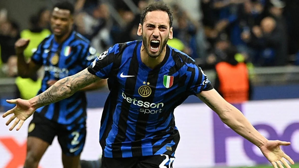 Inter cephesinden Hakan Çalhanoğlu ve Sommer için açıklama! Galatasaray ilgileniyordu...
