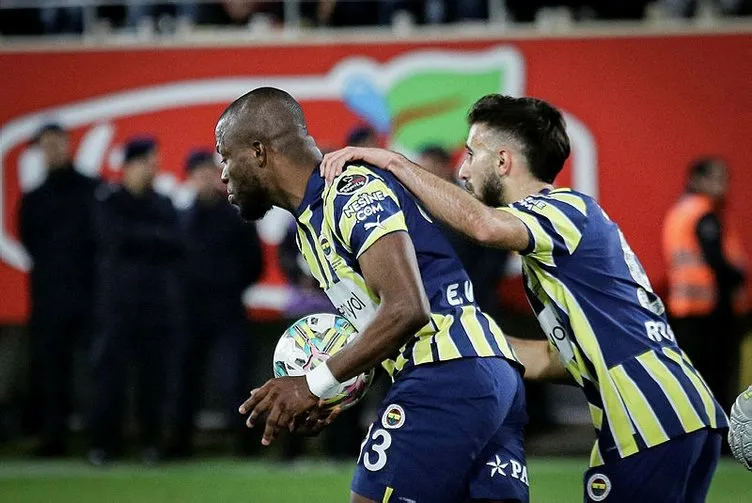 FENERBAHÇE ZENİT MAÇI CANLI İZLE LİNKİ! FB Tv ve S Sport Plus Fenerbahçe Zenit hazırlık maçı canlı yayın şifresiz izle ekranı