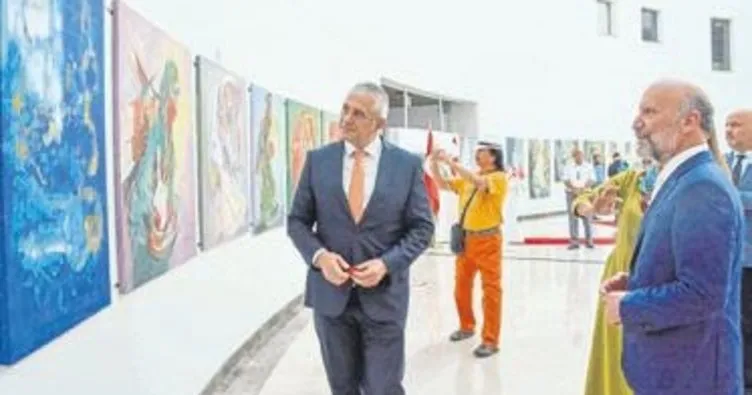 Türkmenistanlı sanatçıların sergisini Bakan Taçoy açtı
