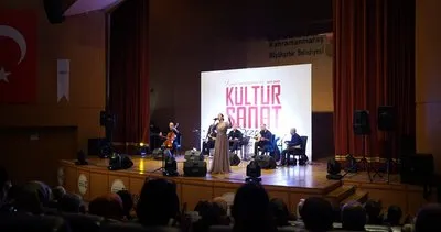 Melihat Gülses, sevilen şarkılarını seslendirdi #istanbul