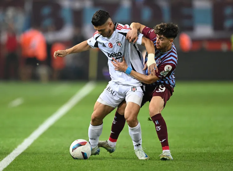 SON DAKİKA HABERLERİ: Trabzon’da tarihe geçen kırmızı kart! Beşiktaş maçında o anlar olay yarattı…