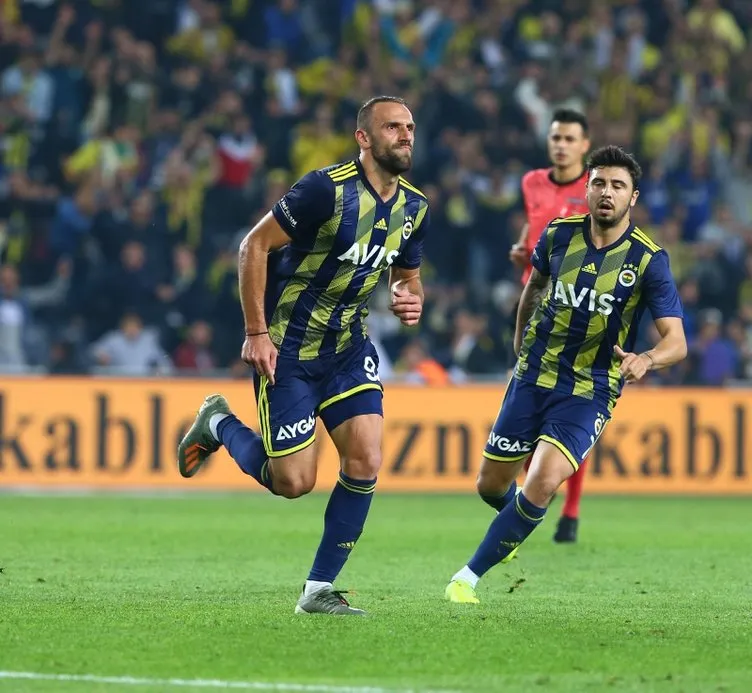 Resmen açıkladı! Avrupa'nın 2 devi Vedat Muriqi'ye talip