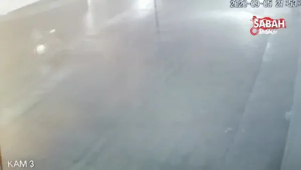 Son dakika...  Mersin'de taciz ettiği kadının çantasını çalan sapığın görüntüleri ortaya çıktı | Video