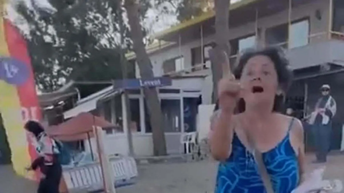 Başörtülü anne ve kızına saldırmıştı: O kadın tutuklandı! Başörtülü anne ve kızına saldırmıştı: O kadın tutuklandı!