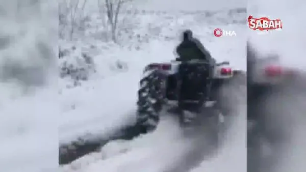 Bursa'da karlı yolda traktörlerle tehlikeli drift kamerada | Video